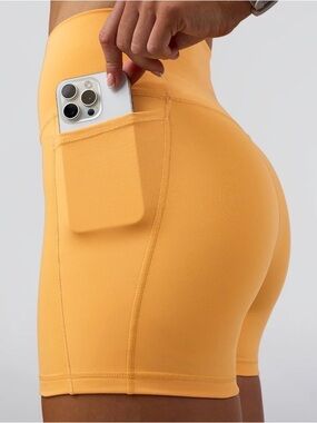 LSKD Fusion Ultra High-Rise 4" Short Pockets - Warm Apricot